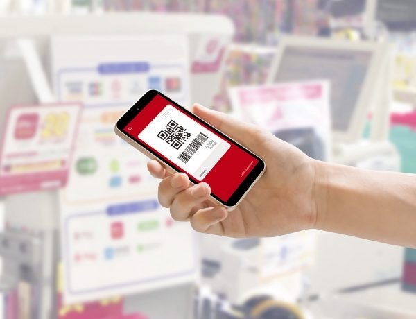 乗り遅れた人のためのキャッシュレス超入門　スマホ決済はどのペイを選ぶべきか